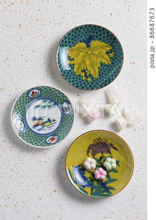 【石川県】伝統工芸 九谷焼きイメージ 86687673