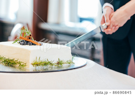 結婚式 ウェディングケーキ 結婚式 ウェディングケーキ 86690845