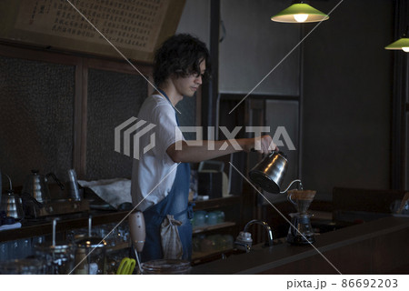 レトロ喫茶 - ハンドドリップ 86692203