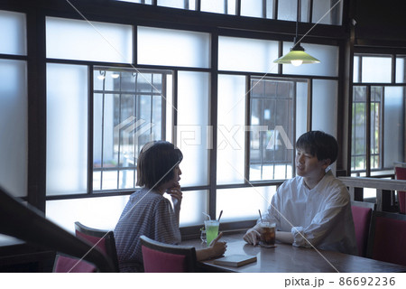 レトロ喫茶 - カップル 86692236