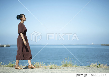 埠頭散策 86692573