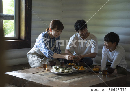 田舎暮らしの食卓 86693555