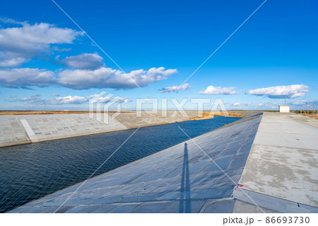 東日本大震災により堤防が決壊した坂元川の復旧護岸工事　堤防復旧　治水対策　洪水の予防減災対策 86693730