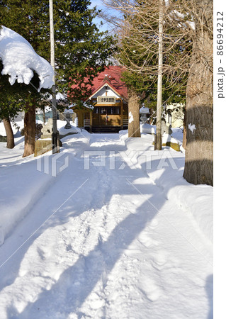 冬の北海道八雲町で野田生神社境内の冬景色を撮影 86694212