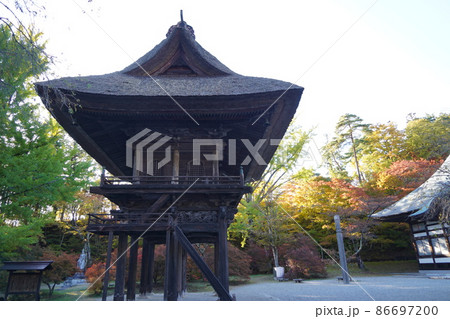 霊松寺は、北アルプスのふもと、長野県大町市にある、曹洞宗寺院です。 86697200