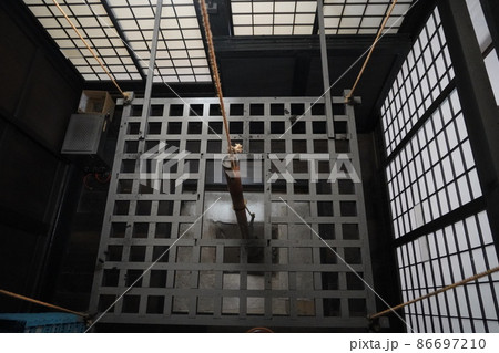 霊松寺は、北アルプスのふもと、長野県大町市にある、曹洞宗寺院です。 霊松寺は、北アルプスのふもと、長野県大町市にある、曹洞宗寺院です。 86697210