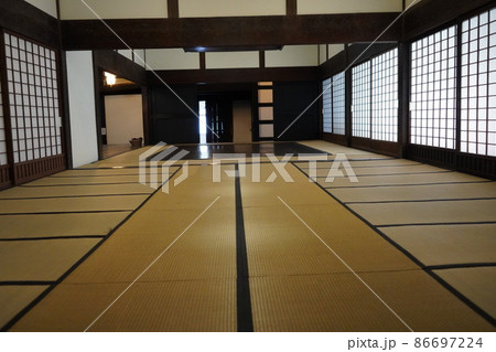 霊松寺は、北アルプスのふもと、長野県大町市にある、曹洞宗寺院です。 86697224