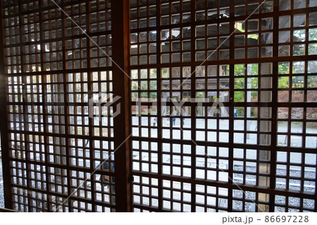 霊松寺は、北アルプスのふもと、長野県大町市にある、曹洞宗寺院です。 霊松寺は、北アルプスのふもと、長野県大町市にある、曹洞宗寺院です。 86697228