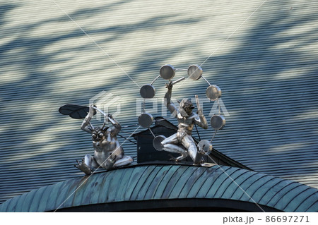 霊松寺は、北アルプスのふもと、長野県大町市にある、曹洞宗寺院です。 霊松寺は、北アルプスのふもと、長野県大町市にある、曹洞宗寺院です。 86697271