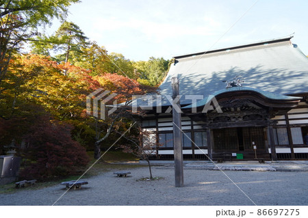 霊松寺は、北アルプスのふもと、長野県大町市にある、曹洞宗寺院です。 86697275