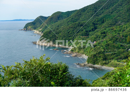 本州最西端の地「毘沙ノ鼻」からの見晴らし(本州最四端の地の一つ) 本州最西端の地「毘沙ノ鼻」からの見晴らし(本州最四端の地の一つ) 86697436