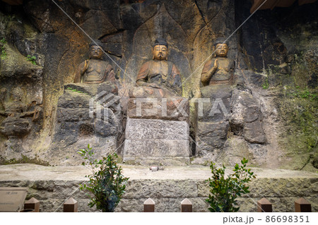 大分県臼杵市の国宝 臼杵石仏 大分県臼杵市の国宝 臼杵石仏 86698351