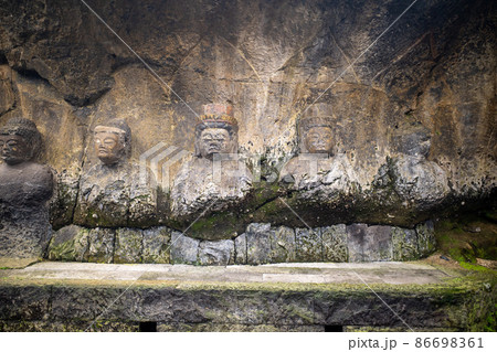 大分県臼杵市の国宝 臼杵石仏 大分県臼杵市の国宝 臼杵石仏 86698361