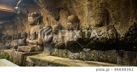 大分県臼杵市の国宝 臼杵石仏 大分県臼杵市の国宝 臼杵石仏 86698362