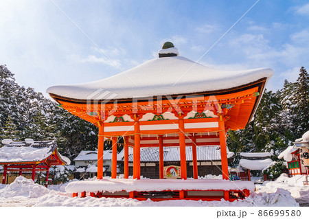 雪の南宮大社〈岐阜県不破郡〉 雪の南宮大社〈岐阜県不破郡〉 86699580