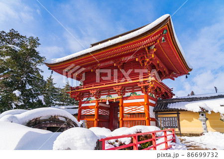 雪の南宮大社〈岐阜県不破郡〉 86699732