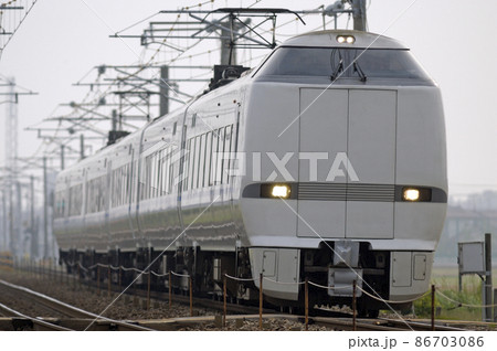 北陸本線　美川－加賀笠間　JR西日本　683系　T21編成（金沢）　サンダーバード 86703086