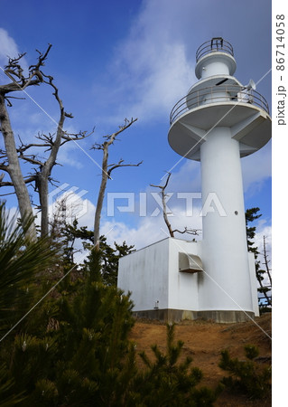 気仙沼大島の白い灯台 86714058