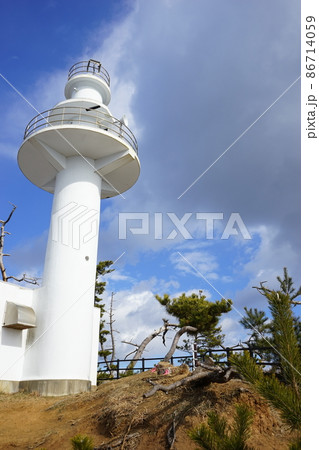 気仙沼大島の白い灯台 86714059