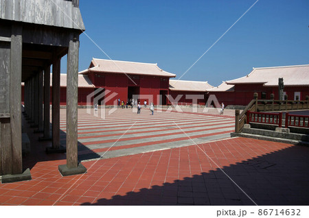 首里城　御庭 86714632