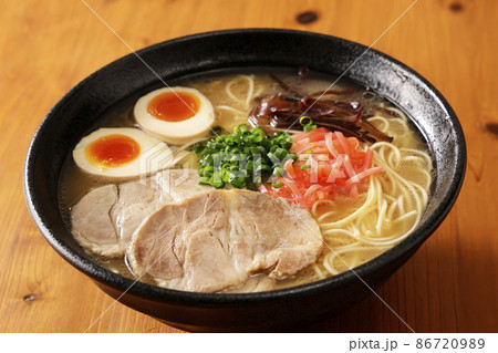 博多とんこつラーメン 博多とんこつラーメン 86720989