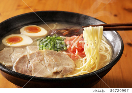 博多とんこつラーメン 86720997