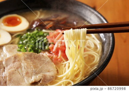 博多とんこつラーメン 86720998