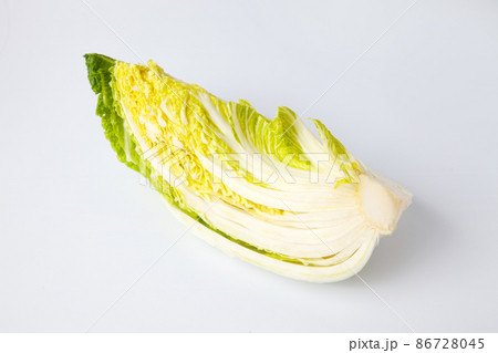 白菜 1/4 野菜 白背景 86728045