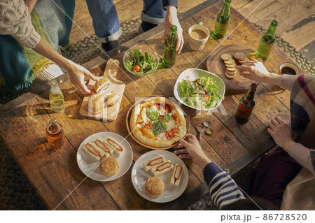 ホームパーティー 86728520