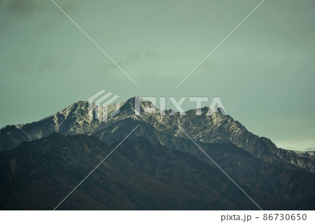 霊松寺は、北アルプスのふもと、長野県大町市にある、曹洞宗寺院です。周辺から見た北です。 86730650