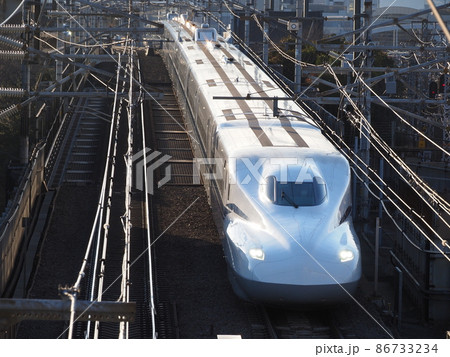 新幹線N700S J19編成 本町跨線橋にて 新幹線N700S J19編成 本町跨線橋にて 86733234