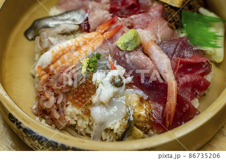 海鮮丼　ちらし寿司　寿司　鮨　海鮮　マグロ　エビ　焼津　静岡　しらす　光物　タマゴ 86735206