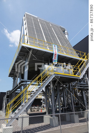 これからの時代は0カーボンを目標に木質バイオマス発電や太陽光発電、風力発電が注目されている。 これからの時代は0カーボンを目標に木質バイオマス発電や太陽光発電、風力発電が注目されている。 86737890