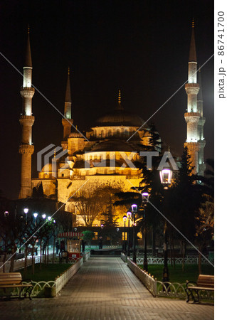 Blue Mosque at night, Istanbul, Turkey Blue Mosque at night, Istanbul, Turkey 86741700