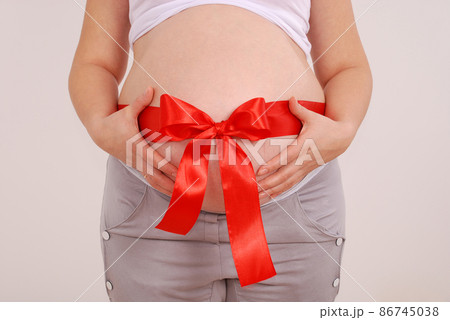 The birth of a girl it is desirable 86745038