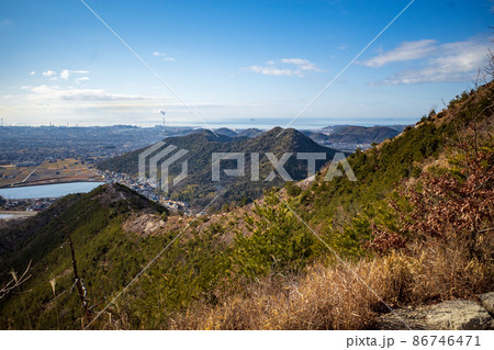 日本の兵庫県高砂市の播磨アルプスの美しい風景 86746471