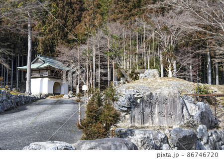 冬(2月)の古知谷阿弥陀寺(こちだにあみだじ) 冬(2月)の古知谷阿弥陀寺(こちだにあみだじ) 86746720