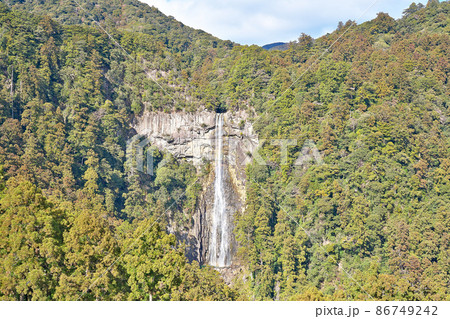 【那智の滝】 和歌山県東牟婁郡那智勝浦町大字那智山 86749242