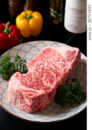 国産黒毛和牛　サーロインステーキ　ブロック1kg 86753895