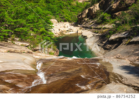 scenery of mount kumgang in Kangwon do, North Korea. 86754252