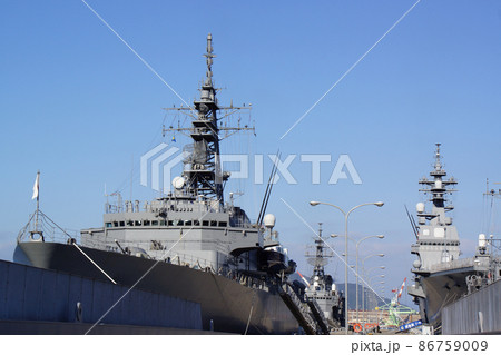 海上自衛隊護衛艦練習艦 広島県呉基地岸壁 Fバースから 海上自衛隊護衛艦練習艦 広島県呉基地岸壁 Fバースから 86759009
