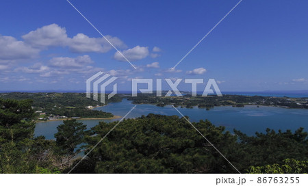 沖縄県：羽地内海が一望できる嵐山展望台 86763255