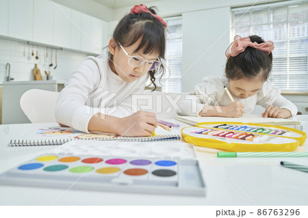 友達 友人 アート 86763296