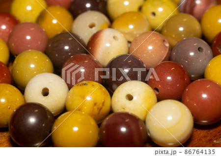 Mookaite stone beads 86764135