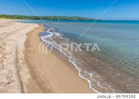 【新潟県】 佐渡島　限りなく透明な素浜海水浴場 86769168