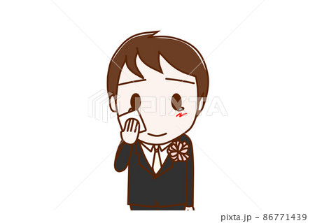 （上半身正面）フォーマルな服装で感動で涙をホロリと流しハンカチで拭く男性 86771439