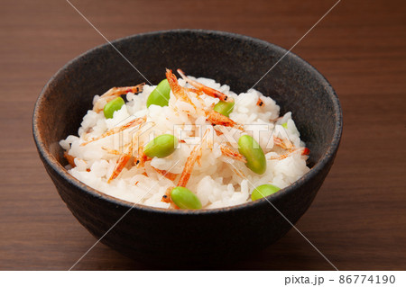 桜海老と枝豆のご飯 86774190