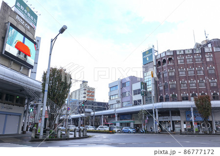 長岡駅前の街並み 86777172