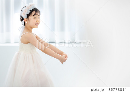 子供 女の子 舞踊 86778014