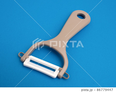 セラミック製のピーラー 86779447